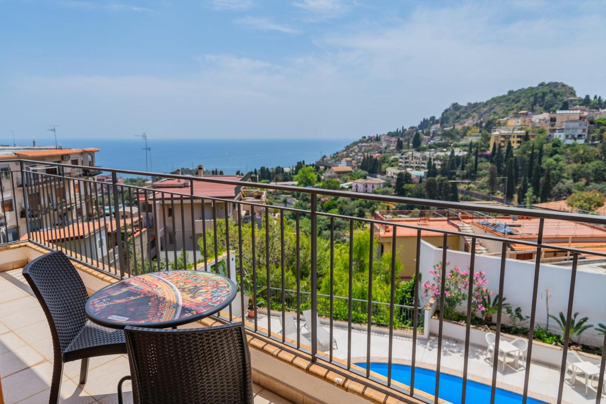 Casa Pertosa Bed & Breakfast Taormina Dış mekan fotoğraf