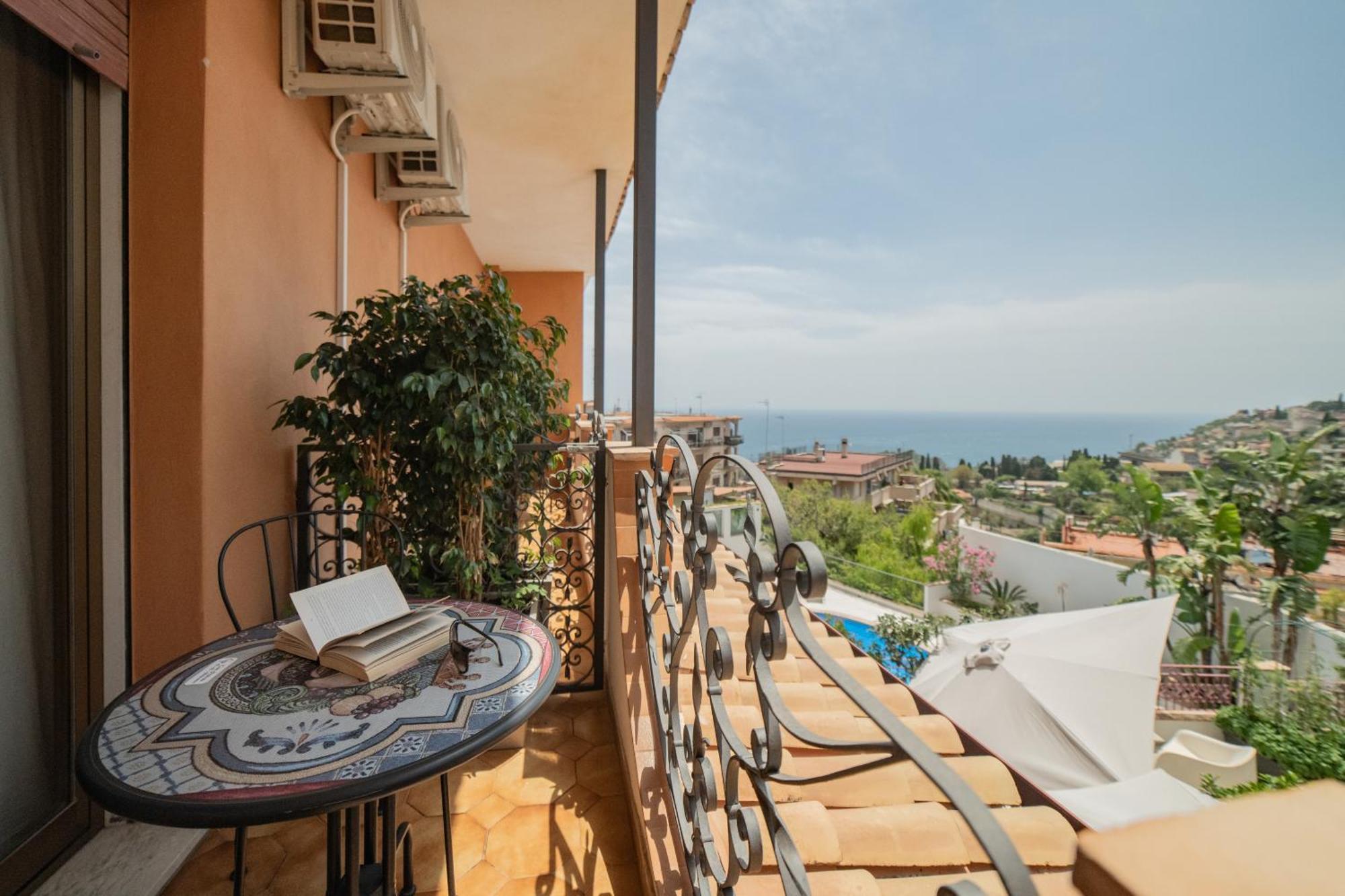 Casa Pertosa Bed & Breakfast Taormina Dış mekan fotoğraf